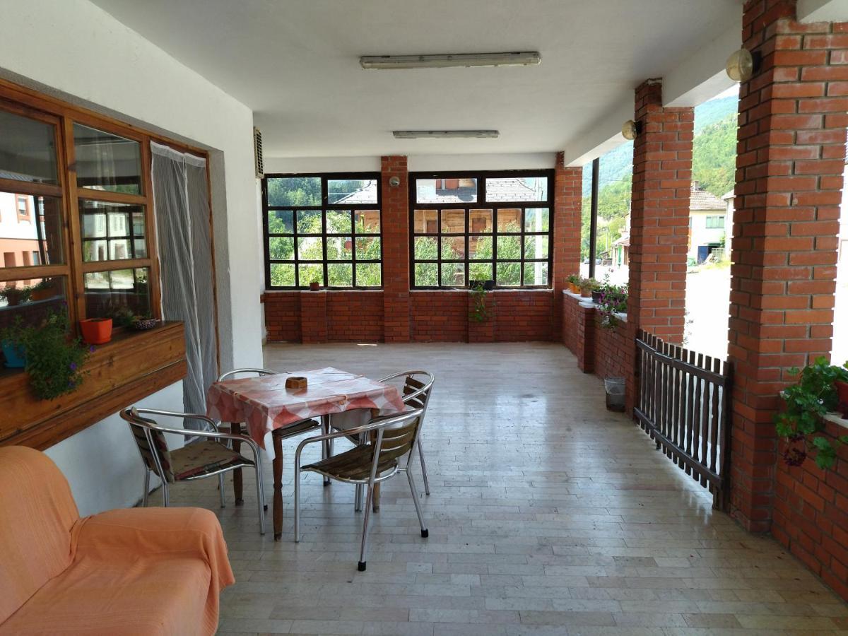 Apartman Dunja I Milos โมกราโกรา ภายนอก รูปภาพ