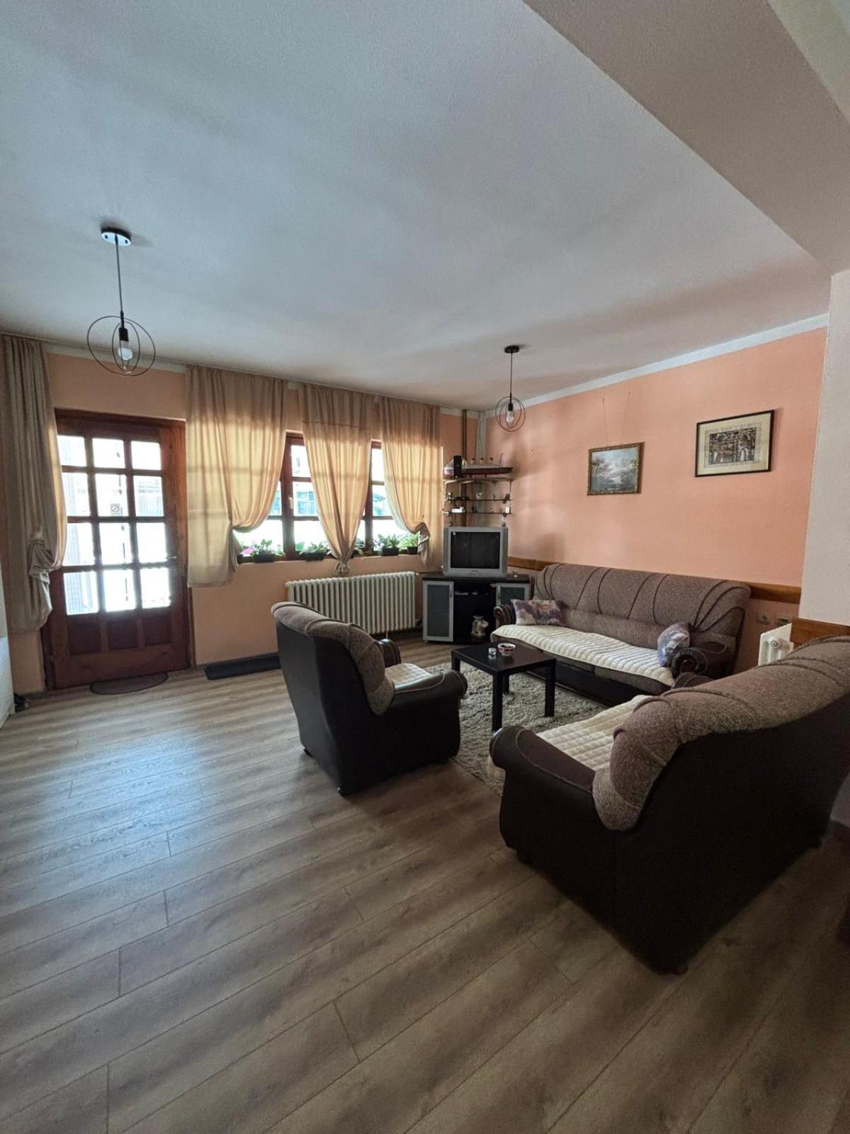 Apartman Dunja I Milos โมกราโกรา ภายนอก รูปภาพ